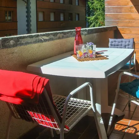 Apartment Mondzeu *